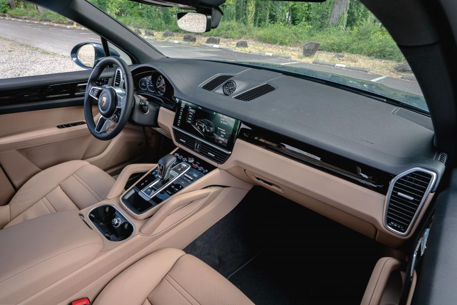 Торпедо Porsche Cayenne E-Hybrid (PO536) 2018 года  (NA) (фото 5 из 38)